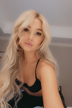 Russian escort Madina  (Singapore)