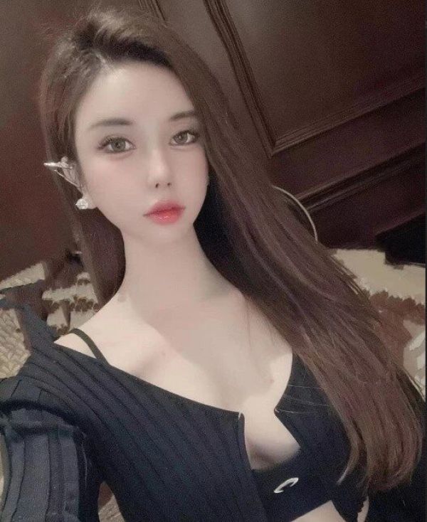 Sexy asian escort in Singapore available at 6583713365